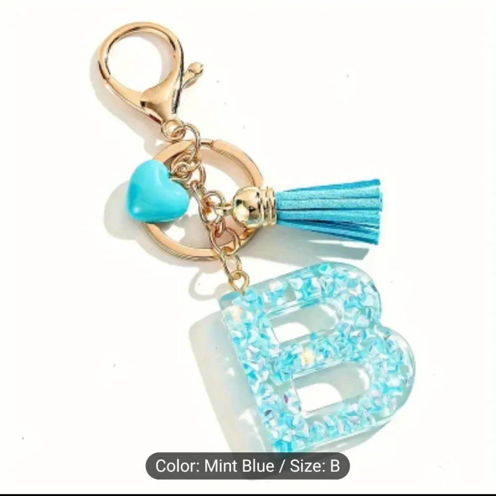 🆕Chic Blue Glitter Alphabet Keychain with Heart Charm - Sparkling Resin Initial - Picture 1 of 1